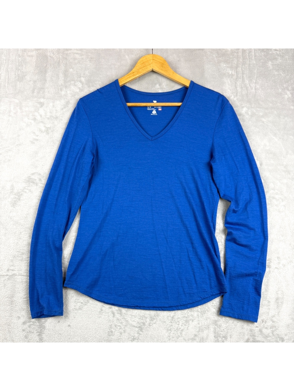 Segments 100% Merino Wool Shirt S Blue Long Sleeve V Neck Canada Made Base Layer